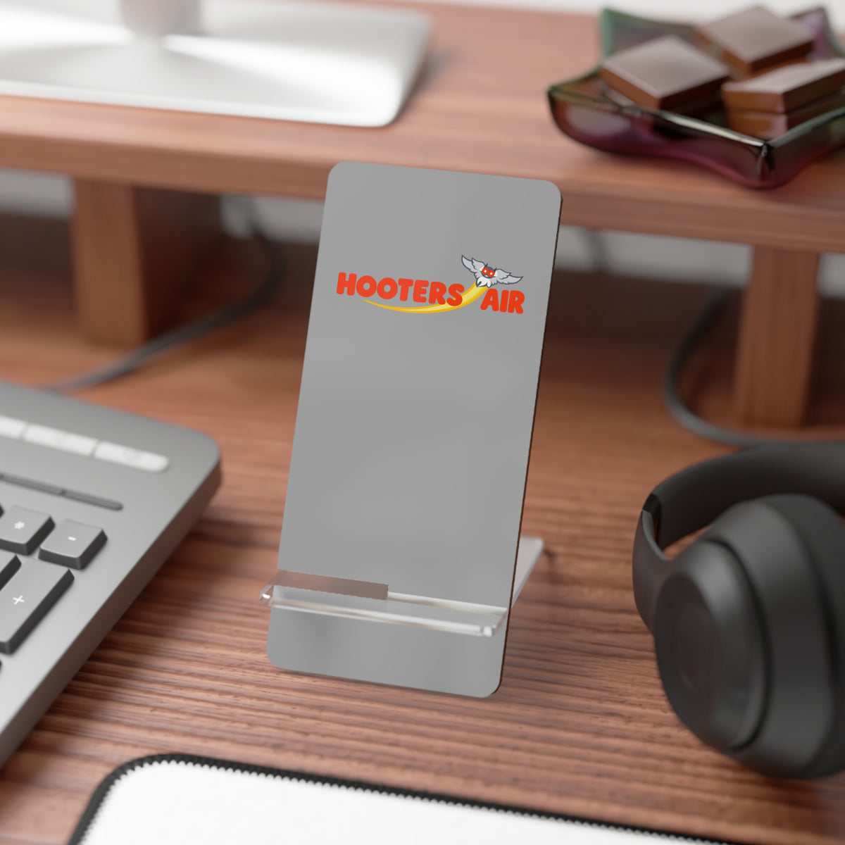 Hooters Air Foldable Mobile Phone Display Stand