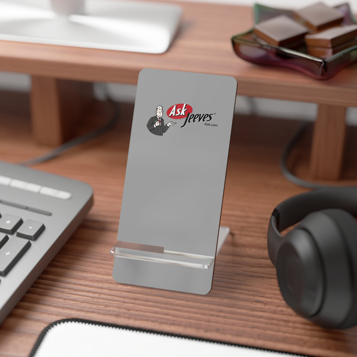 Ask Jeeves Foldable Mobile Phone Display Stand